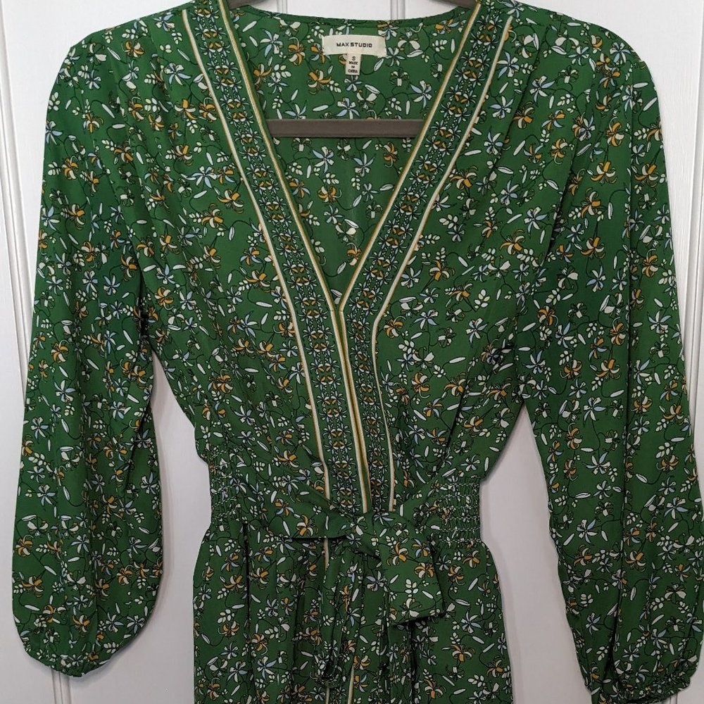 Max Studio 3/4 length sleeve front tie blouse